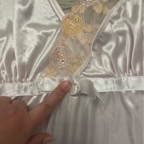 Elegant Baby Pink Satin Nightgown - Picture 3 of 5